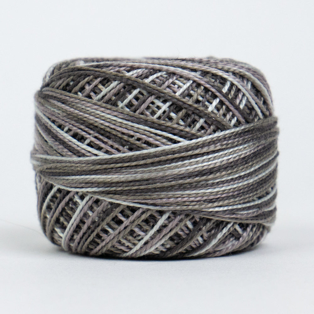 EL5GM-1013 - Eleganza™ 8wt Egyptian Cotton Patinated Leather Thread WonderFil