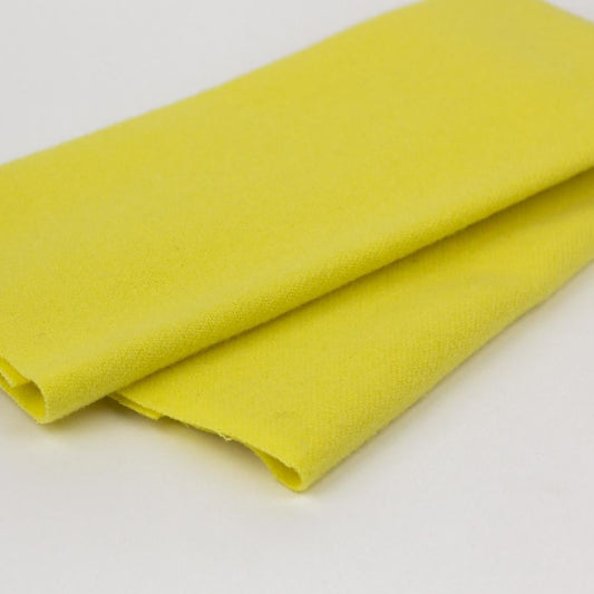 LN32 - Golden Wheat Merino Wool Fabric WonderFil