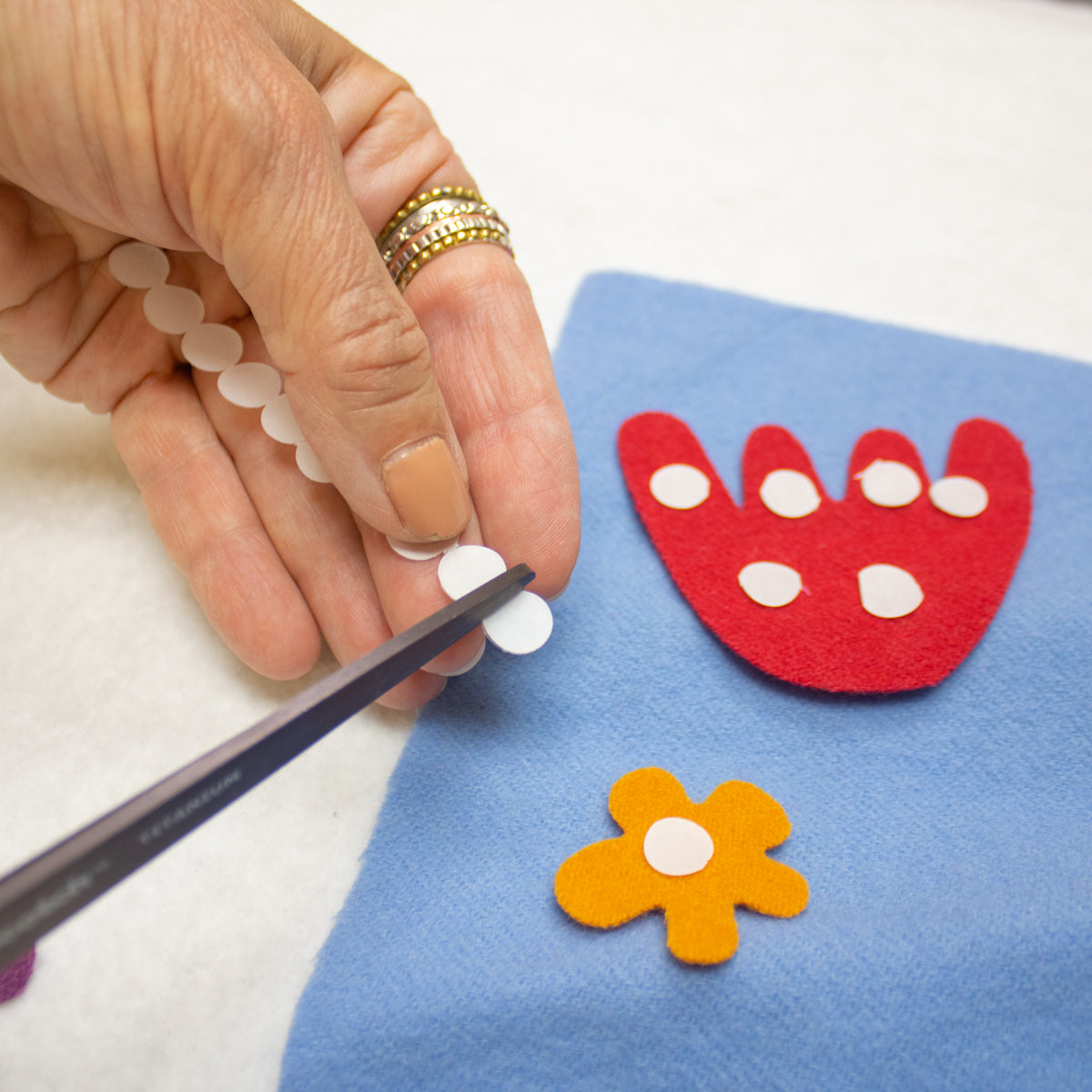 Fusible Applique Tacks WonderFil Europe