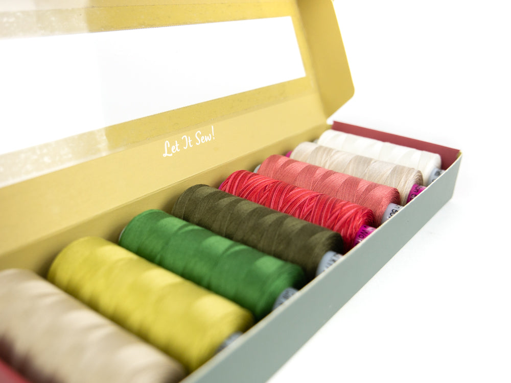 Noelle’s Festive Carols  by Edyta Sitar - Egyptian Cotton Thread Pack WonderFil Online EU